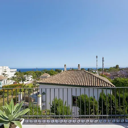 Beautifully Renovated Summer House Pass The Keys בית נופש *