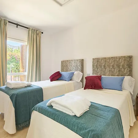 Holiday home Beautifully Renovated Summer House Pass The Keys Marbella