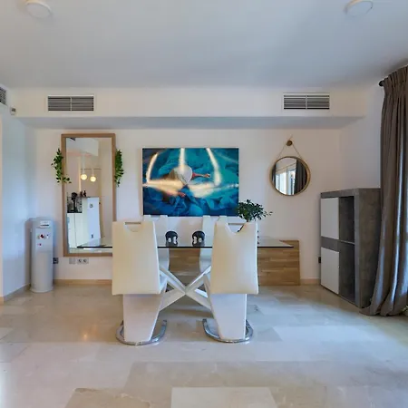 Beautifully Renovated Summer House Pass The Keys Holiday home Marbella