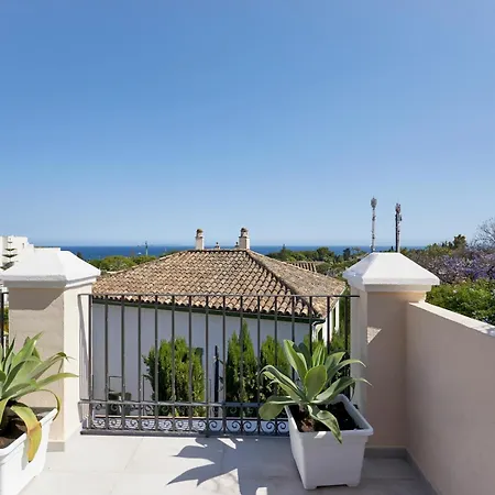 Holiday home Beautifully Renovated Summer House Pass The Keys Marbella